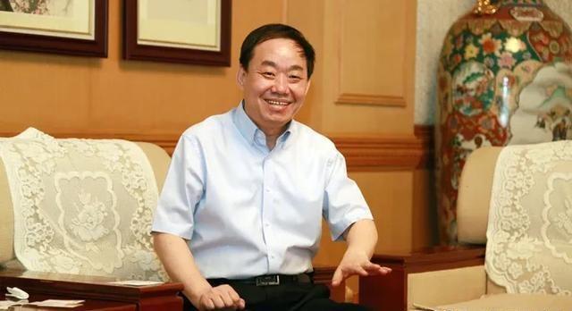 新奧2024年免費(fèi)資料大全,定性解讀說明_Device98.13
